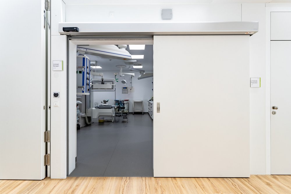Türen für Klinik und Reinraum